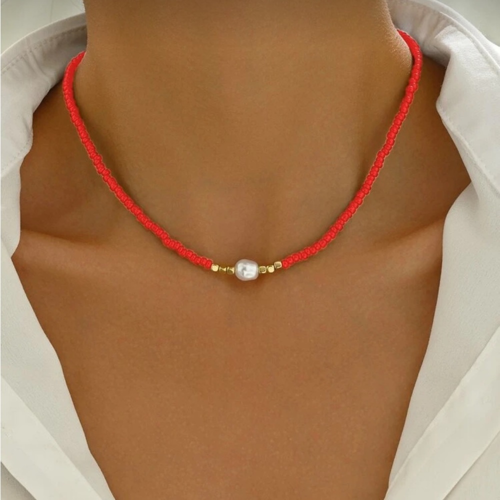 Elegant Red Beaded Necklace A255